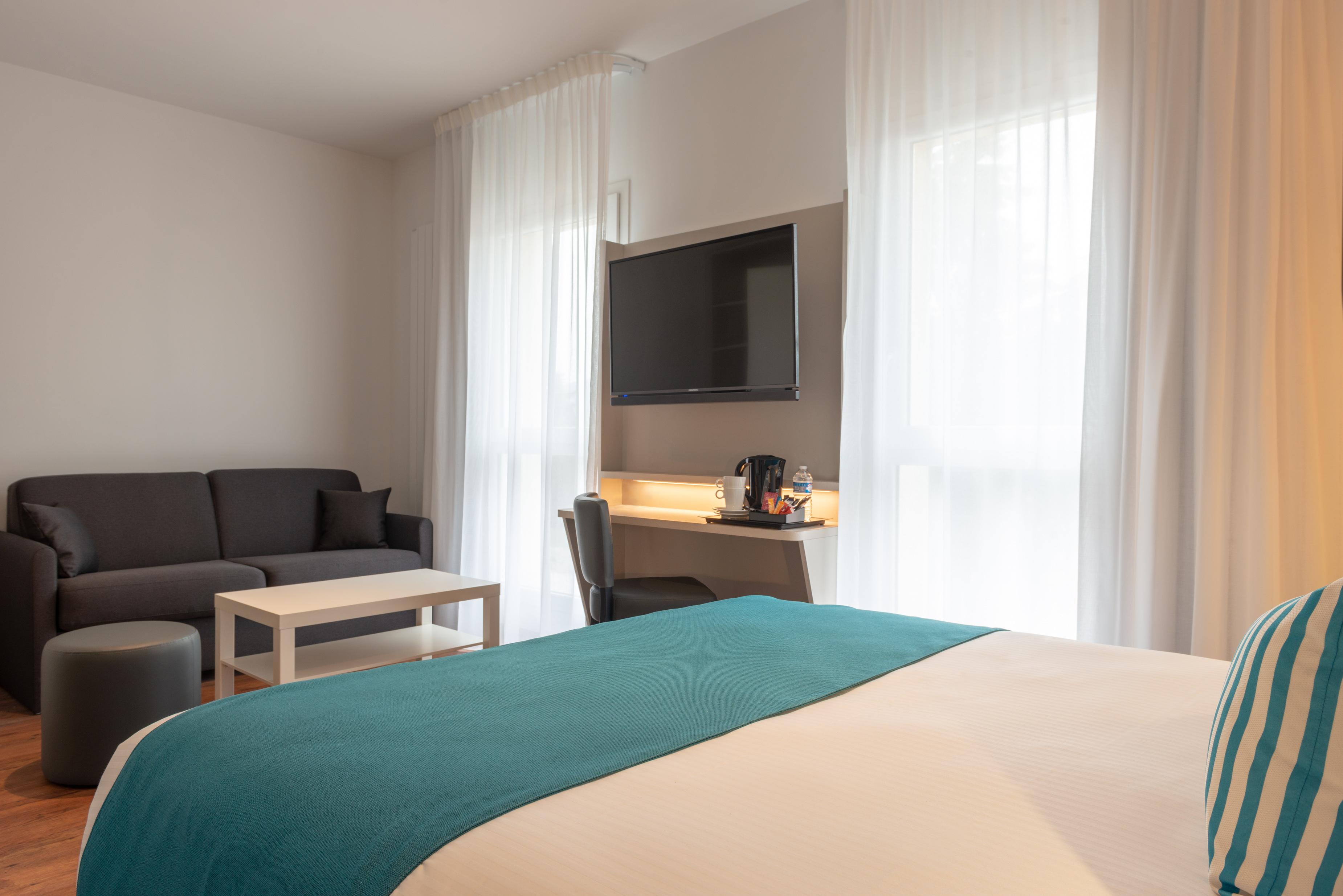 The Originals City, Hotel Acadine, Пон-Одемер Екстериор снимка